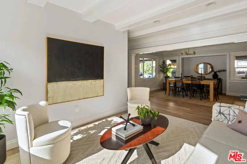 1726 W 52nd Street photo 2