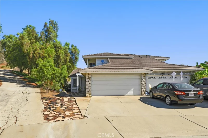 3575 Falconridge Road photo 2