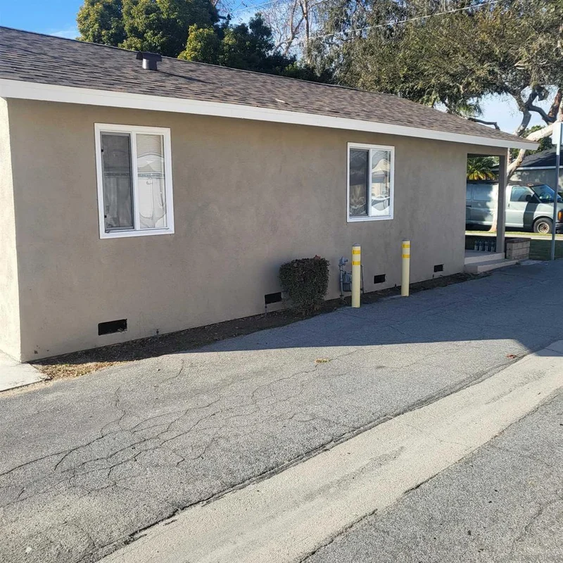 9344 Maple Street photo 2