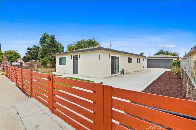 425 E Pacific Street, Carson, CA 90745