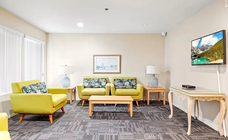 351 N Ford Avenue 220
