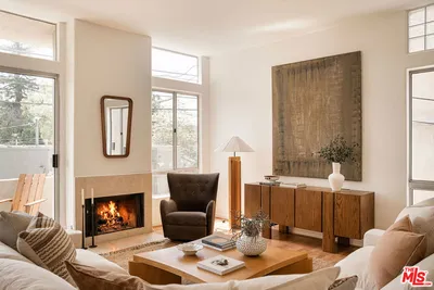 4434 Moorpark Way 104