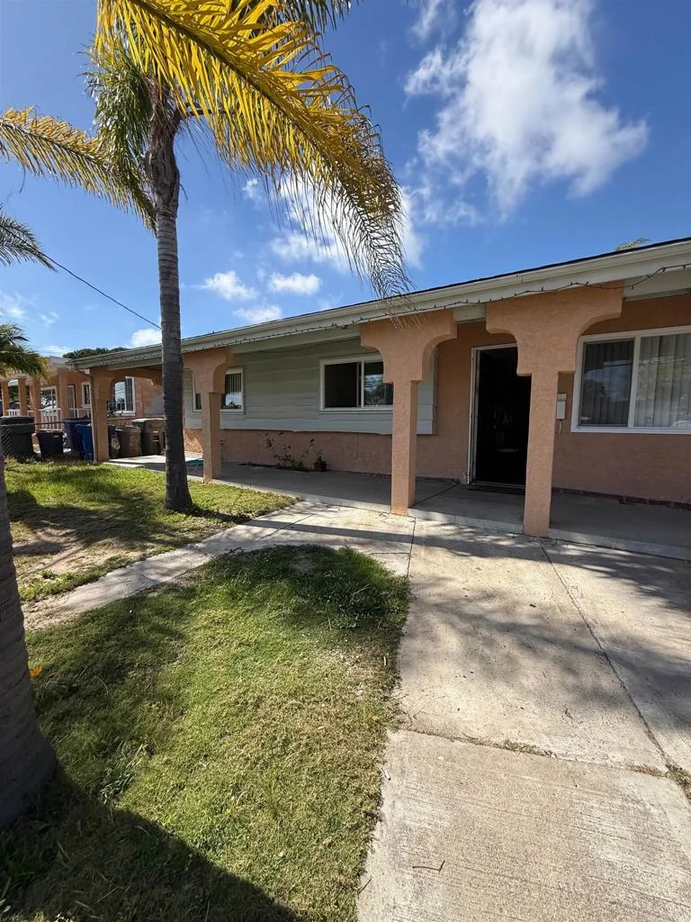 107 E Oxford Street, Chula Vista, CA 91911