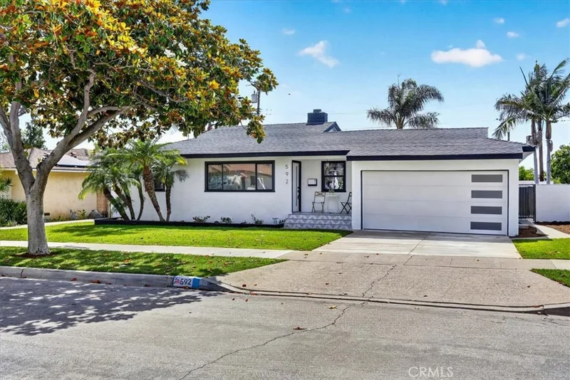 592 N Milford