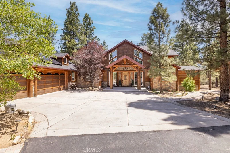 1520 Alderwood Court