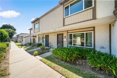 2222 Shady Hills