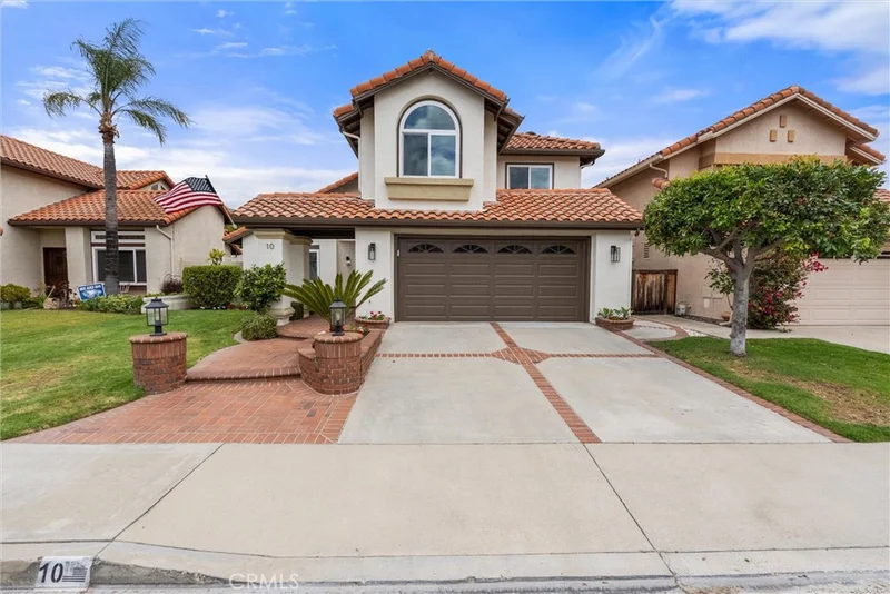 10 Paulownia, Rancho Santa Margarita, CA 92688
