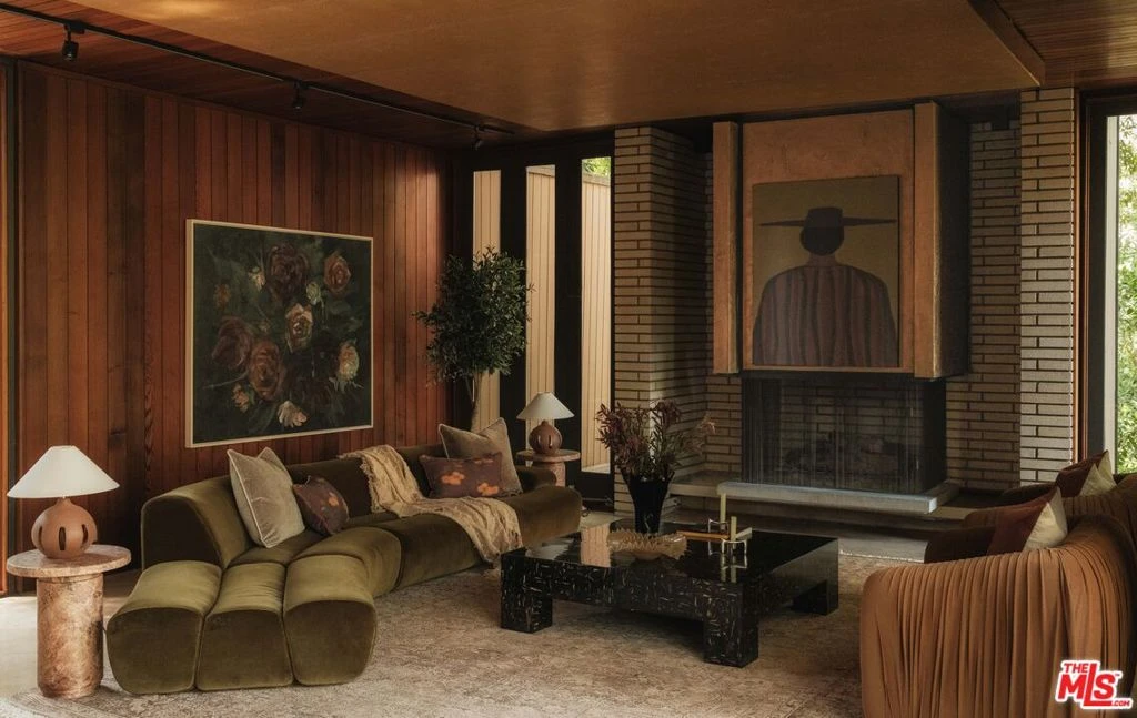 Interior 2