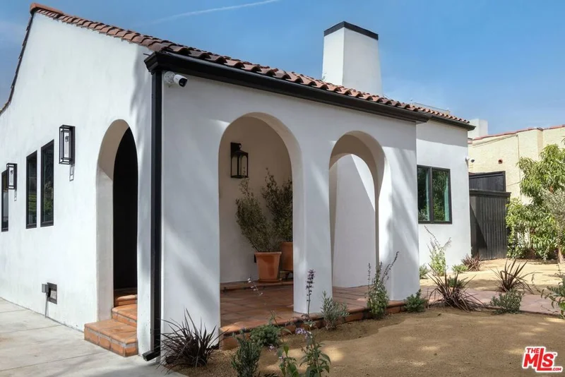 2101 Yosemite Drive, Los Angeles, CA 90041