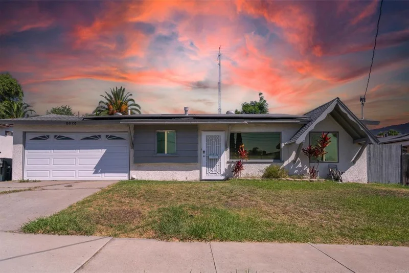 8828 Hillslope Avenue, Spring Valley, CA 91977