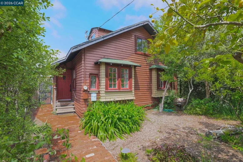 1316 Peralta Ave, Berkeley, CA 94702