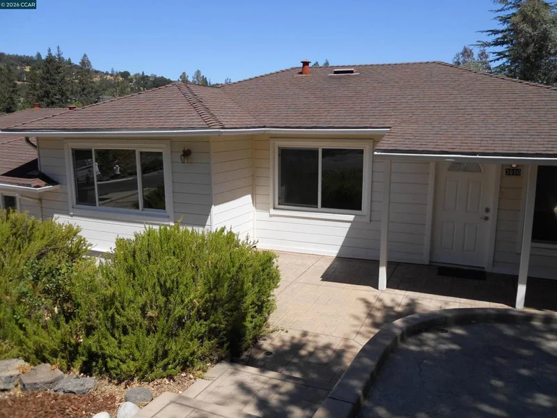 3690 Sundale