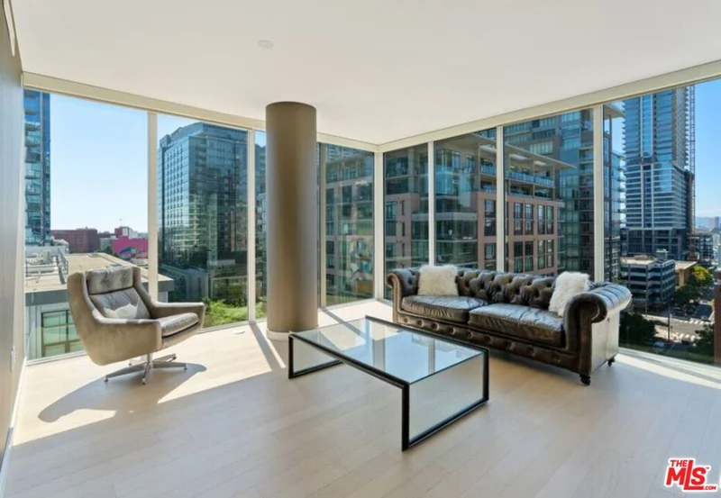 1050 S Grand Avenue 1001, Los Angeles, CA 90015