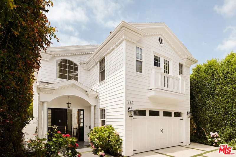 867 Wellesley Avenue, Los Angeles, CA 90049