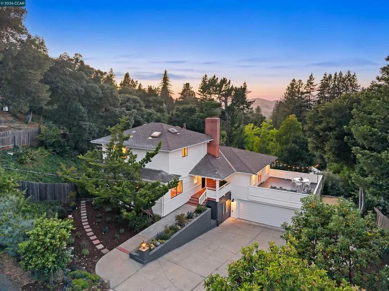 90 Loma Vista Drive, Orinda, CA 94563