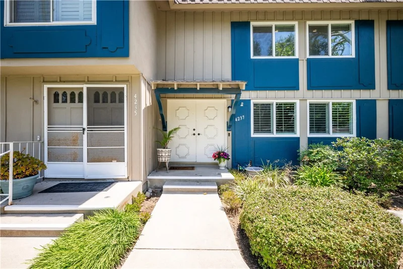 4237 Larwin, Cypress, CA 90630