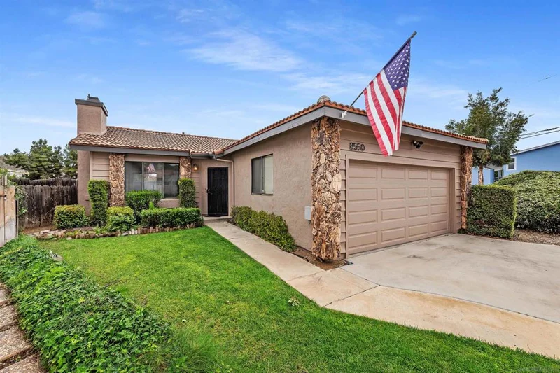 8550 Snow White Dr, El Cajon, CA 92021