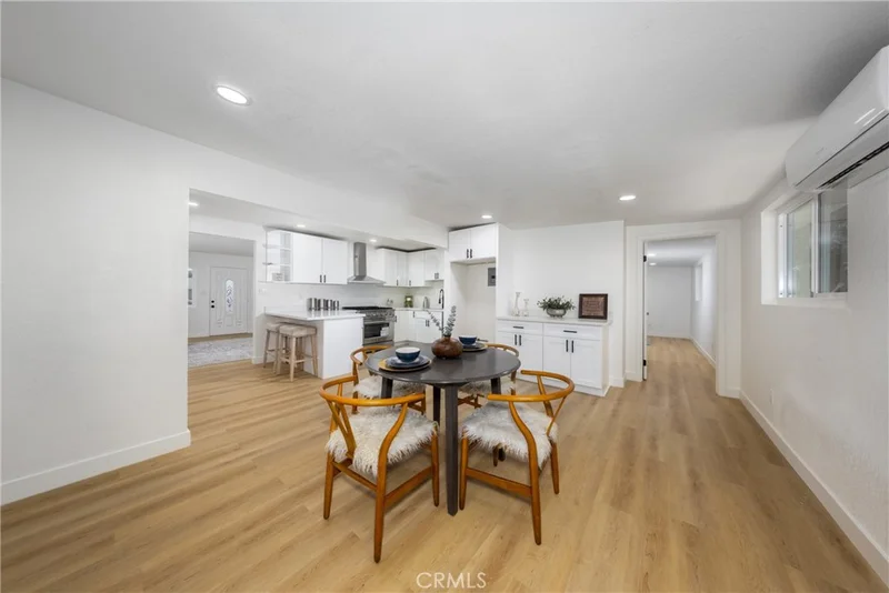 424 E 1st, Rialto, CA 92376