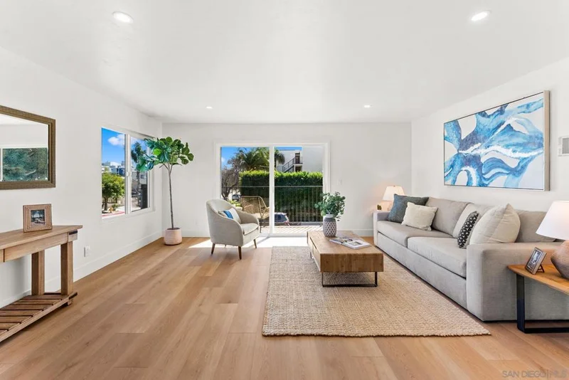1278 Pacific Beach 3 photo 2