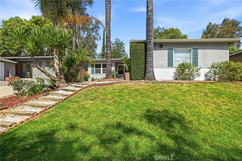 Photo 2 of 5027 Rigoletto Street