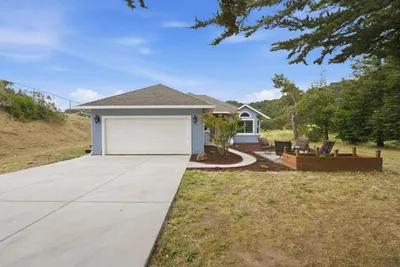 1584 Rocks Road