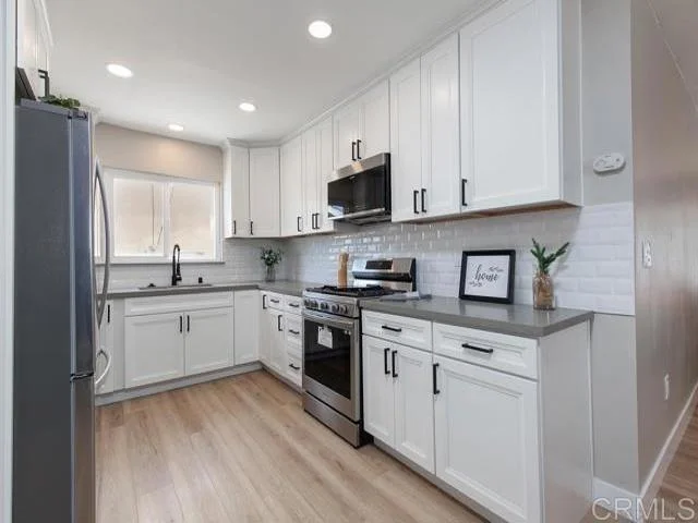 1817 1819 Oakshire Court, San Diego, CA 92102