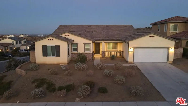 39186 Pinto Court