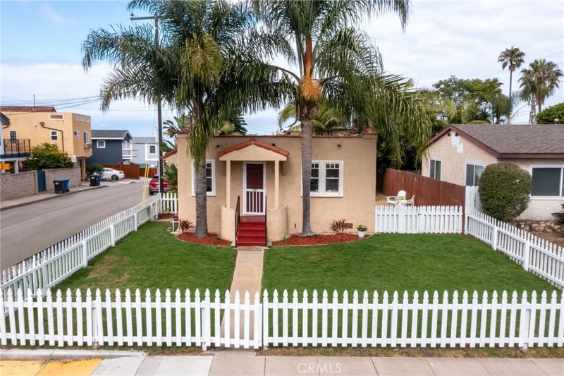 117 Prospect Avenue, Hermosa Beach, CA 90254