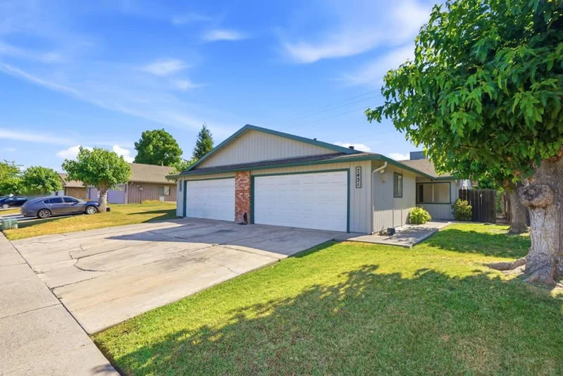 7449 Karlsberg, Stockton, CA 95207