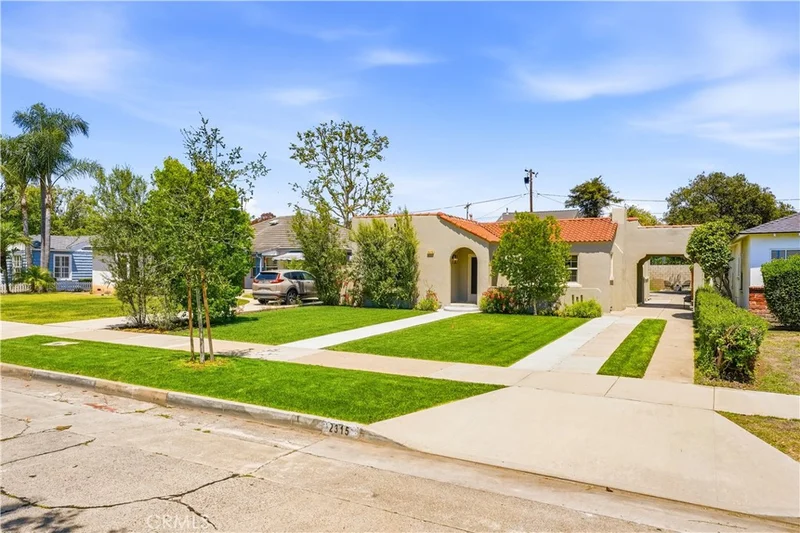 2315 Oakmont, Santa Ana, CA 92706