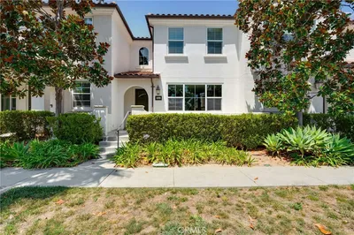 870 E Mountain Way C photo 2