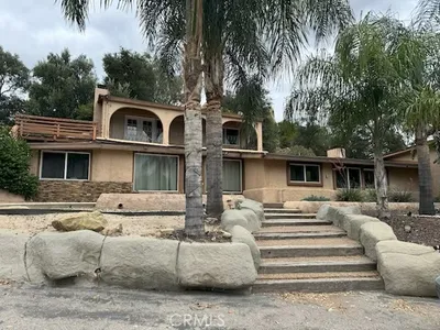 22231 Chatsworth