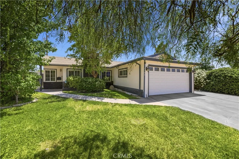 1104 W W Avenue J10, Lancaster, CA 93534