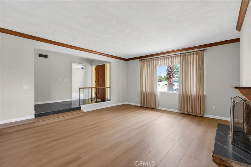 4963 Carlingford Avenue photo 2