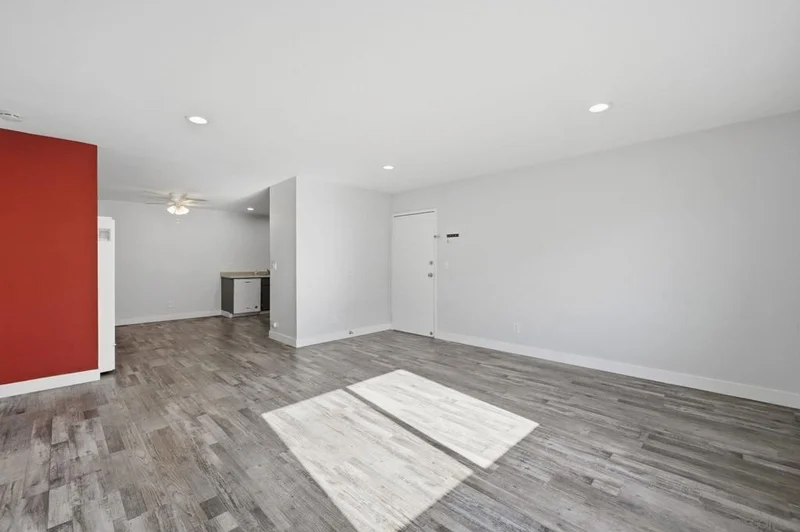 293 Sycamore 15 photo 2