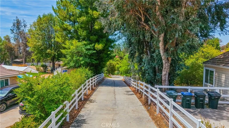 29781 Pasada Rd photo 2