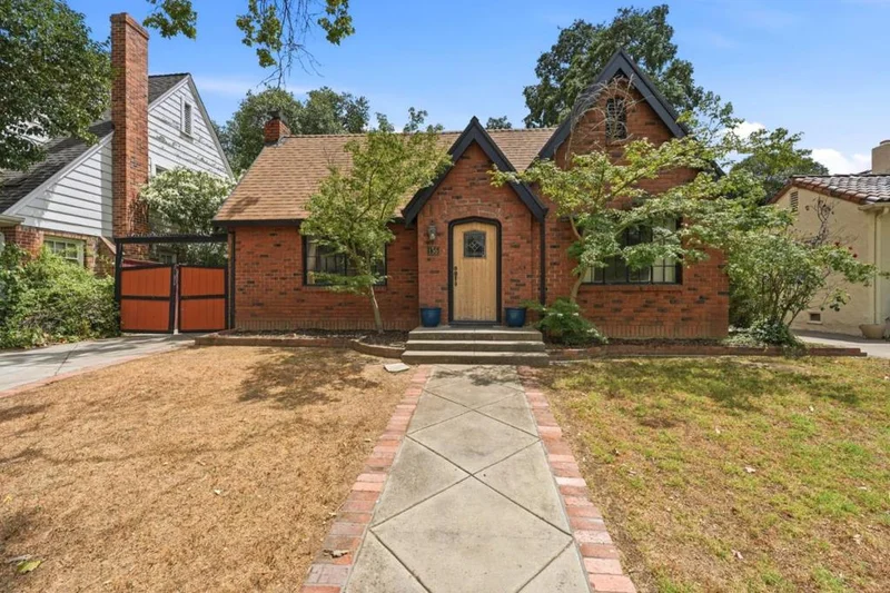 136 W Stadium Drive