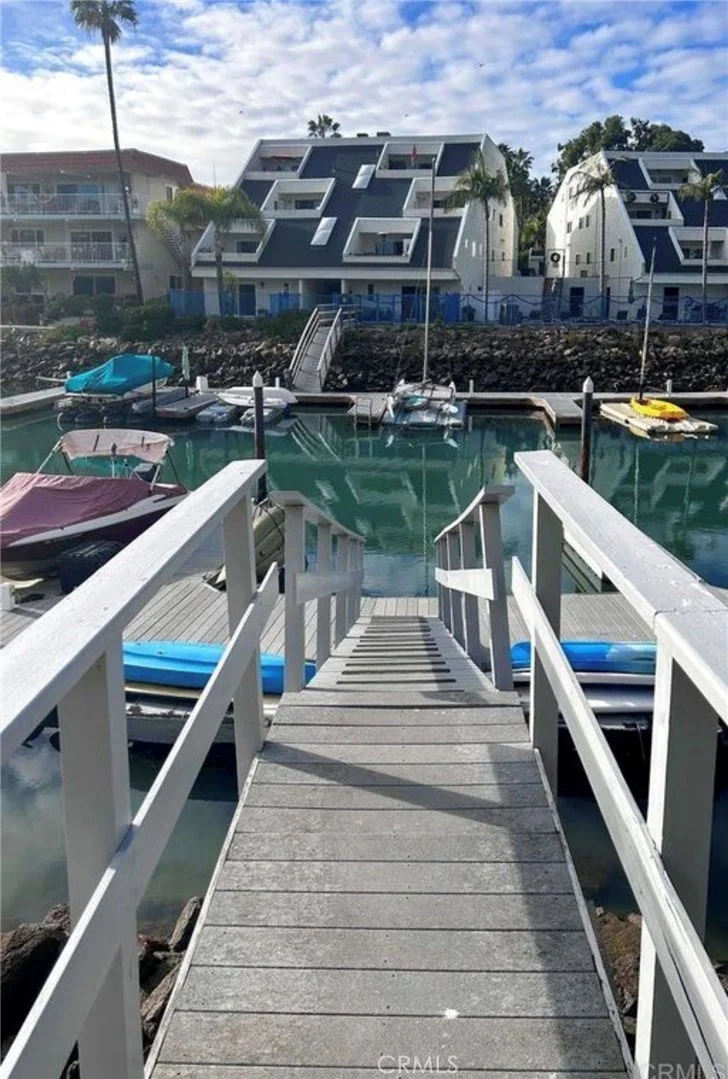 4705 Marina 4