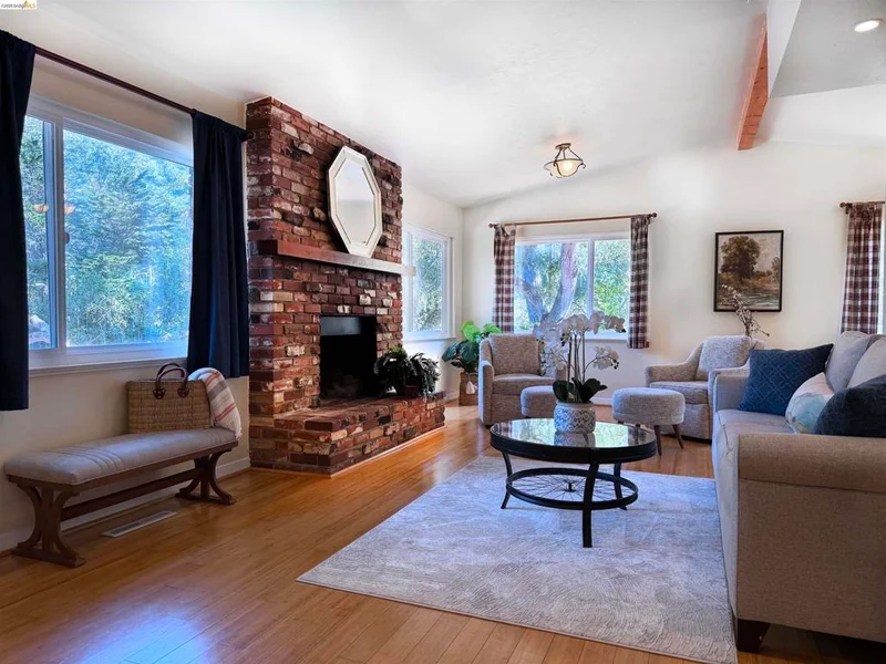 249 Mar Vista DR