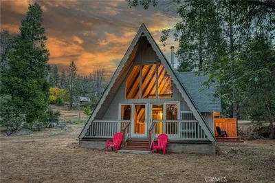 5975 Evergreen Lane