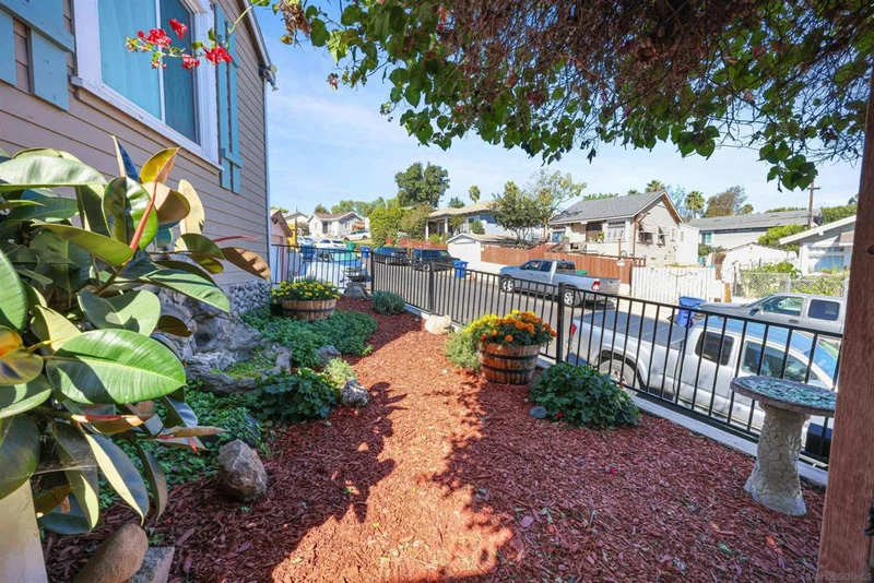 Photo 2 of 4147 San Miguel Ave