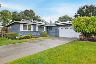 579 Arran Court