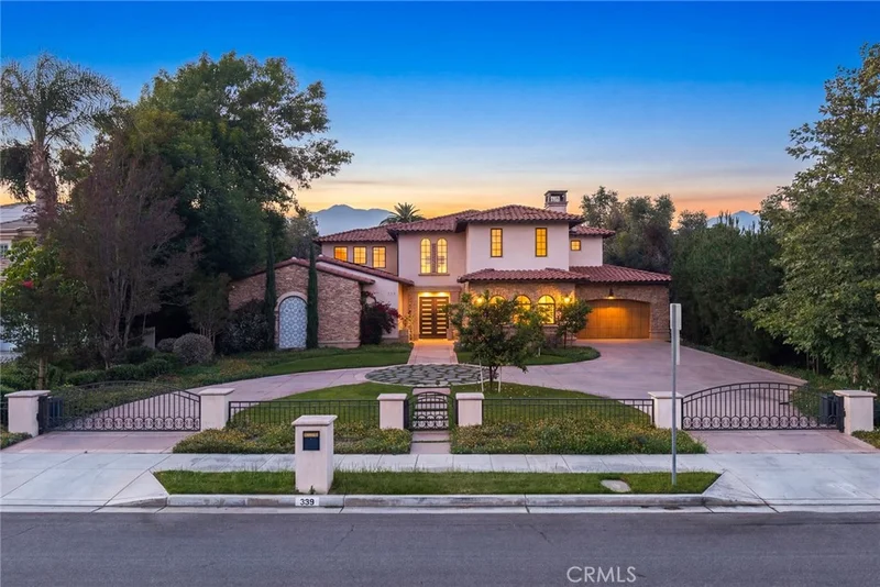 Photo 2 of 339 W Longden Avenue