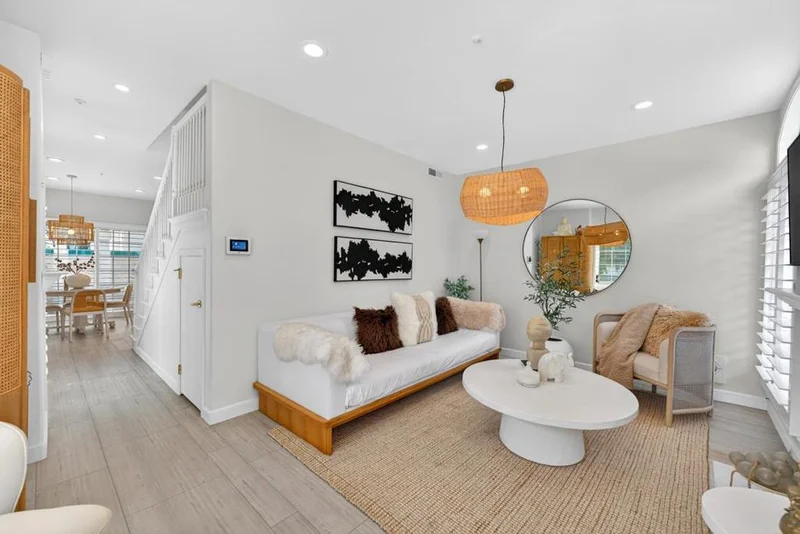 Photo 2 of 701 Woodside Way A