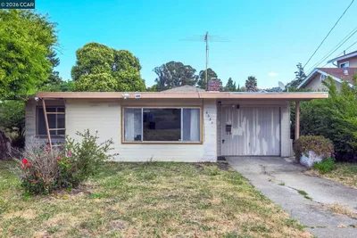 4521 Canyon Rd