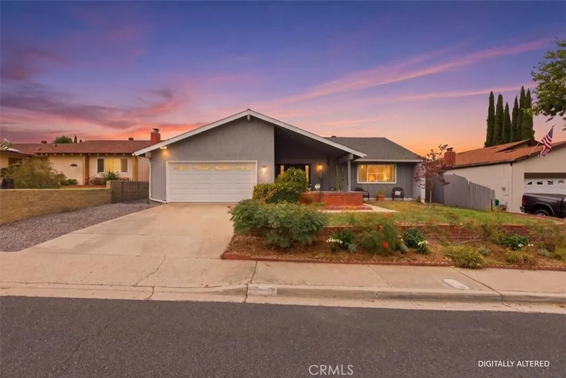 10011 Via Leslie, Santee, CA 92071
