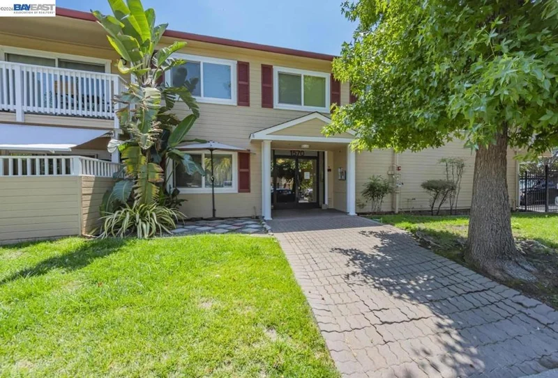 1570 165Th Ave 104