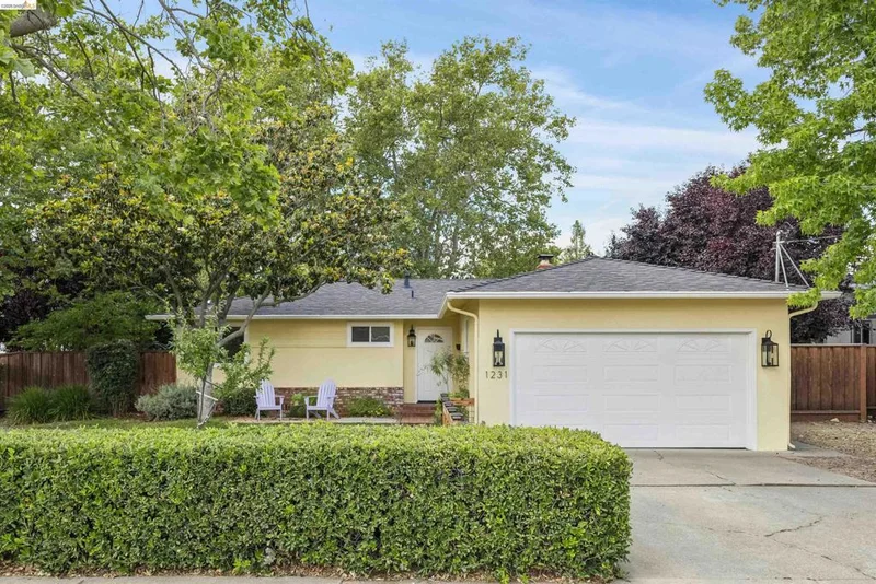 1231 Coventry Rd, Concord, CA 94518
