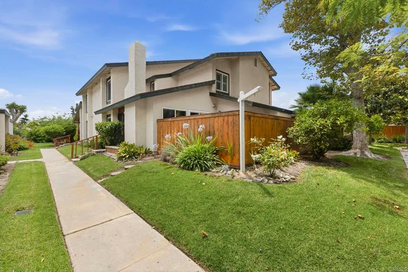 2033 Shadytree Lane