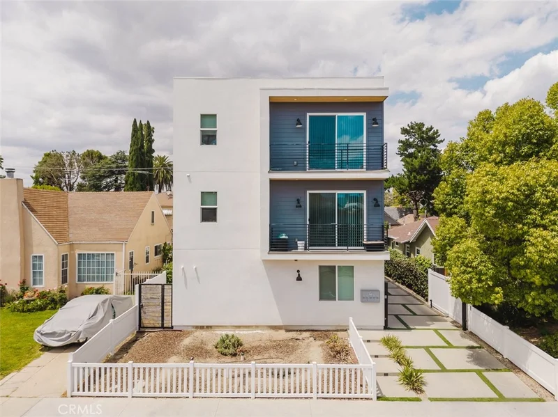 10853 Otsego Street, North Hollywood, CA 91601